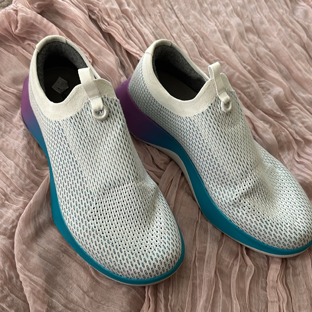 All birds shoes men’s 11, women 12.5 runs big and wide - Picture 4 of 7
